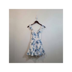 Simplee White Blue Floral Open Back Eyelet Ruffle V Neck Romper S